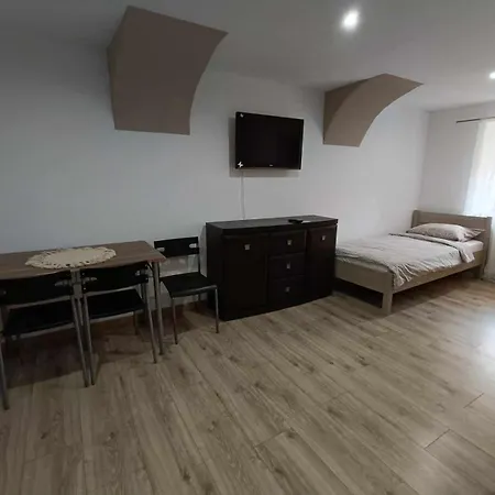 Agroturystyka U Podnoza Gor Sowich Peterswaldau Exterior foto